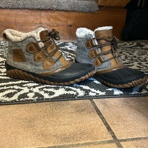 Sorel boots 5.5